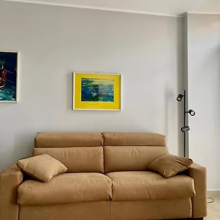 Centralissimo In Piazza Bresca סנרמו