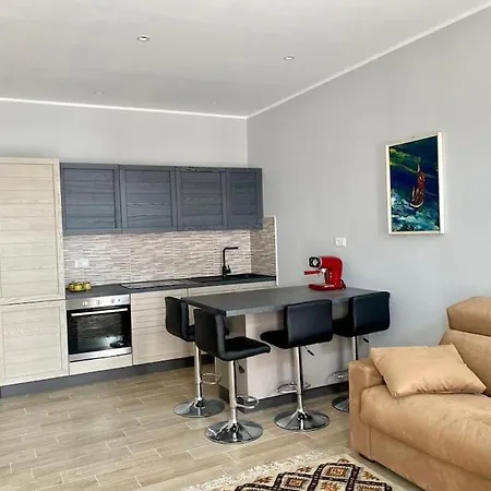 Centralissimo In Piazza Bresca *