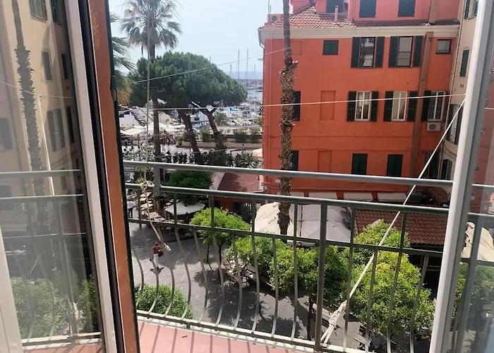 Centralissimo In Piazza Bresca