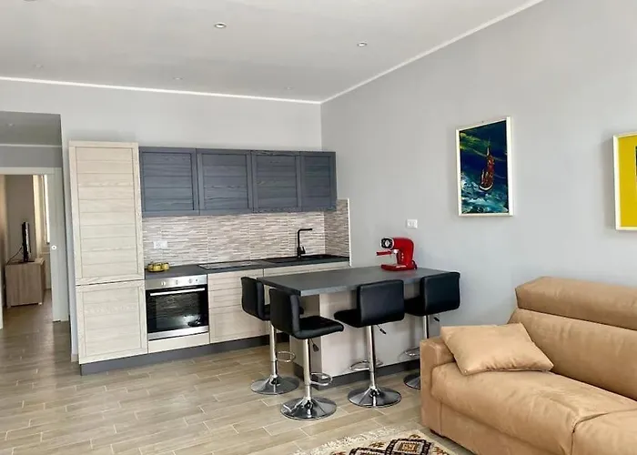 Centralissimo In Piazza Bresca *